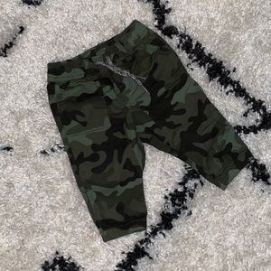 Gap baby boy Camo jeans 6-12M NWOT